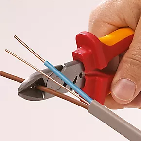 C.K VDE Cable Cutters 6" (152mm) 2 C.K VDE Cable Cutters 6" (152mm) - Image 2