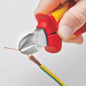 Knipex VDE Diagonal Cutters 6 1/4" (160mm) 3 Knipex VDE Diagonal Cutters 6 1/4" (160mm) - Image 3